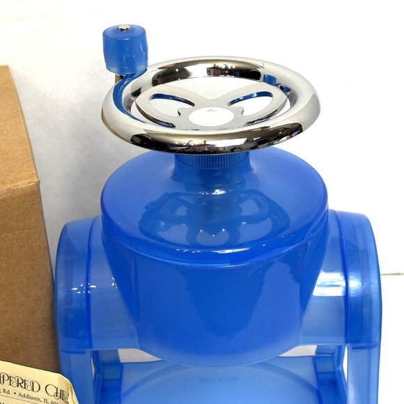 Pampered Chef Ice Shaver #2945 with 3 Cups / Lids Discontinued - Picture 3 of 13